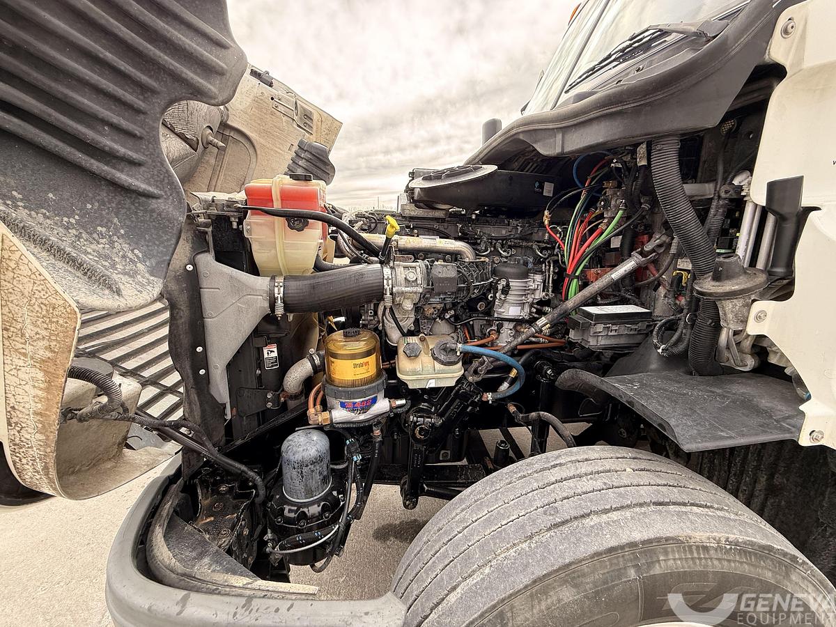 Used 2014 Freightliner Cascadia