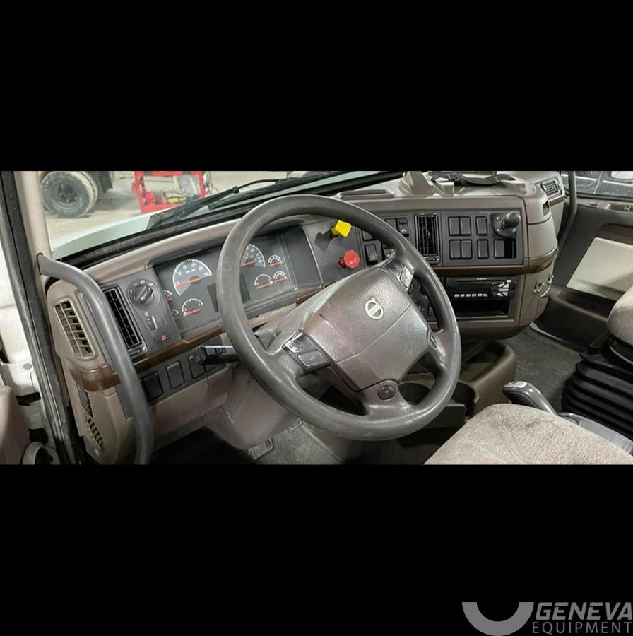 Used 2017 Volvo VNM200