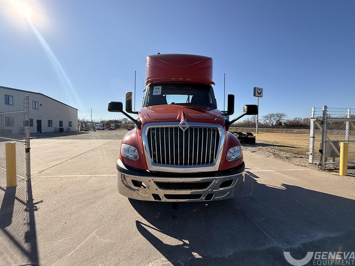 Used 2019 International LT625