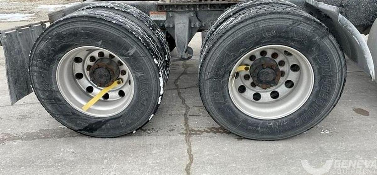 Used 2018 Freightliner Cascadia 113