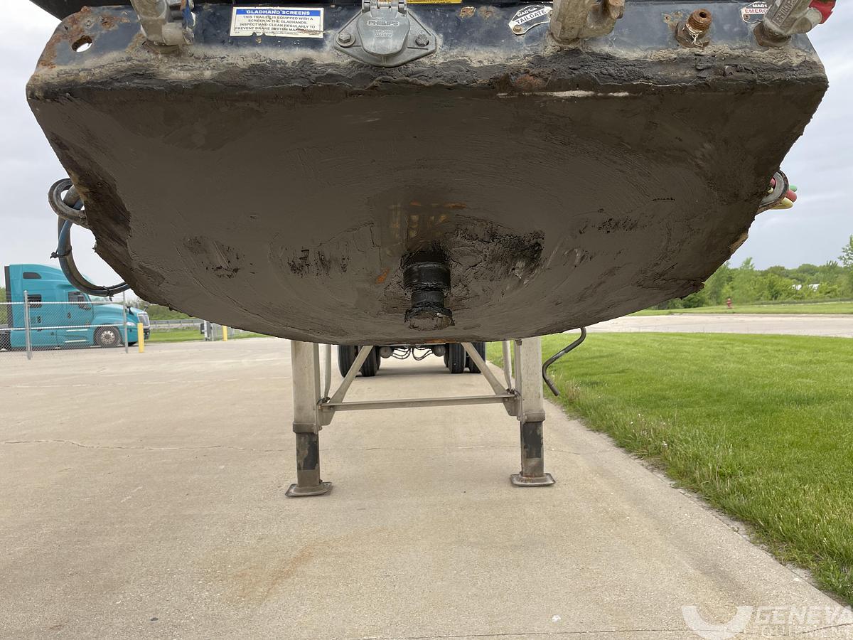 Used 2016 MAC Trailer