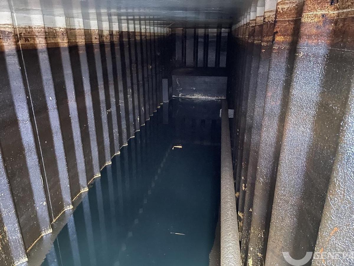 Used Salty's Flat Top Frac Tank (#084120 )