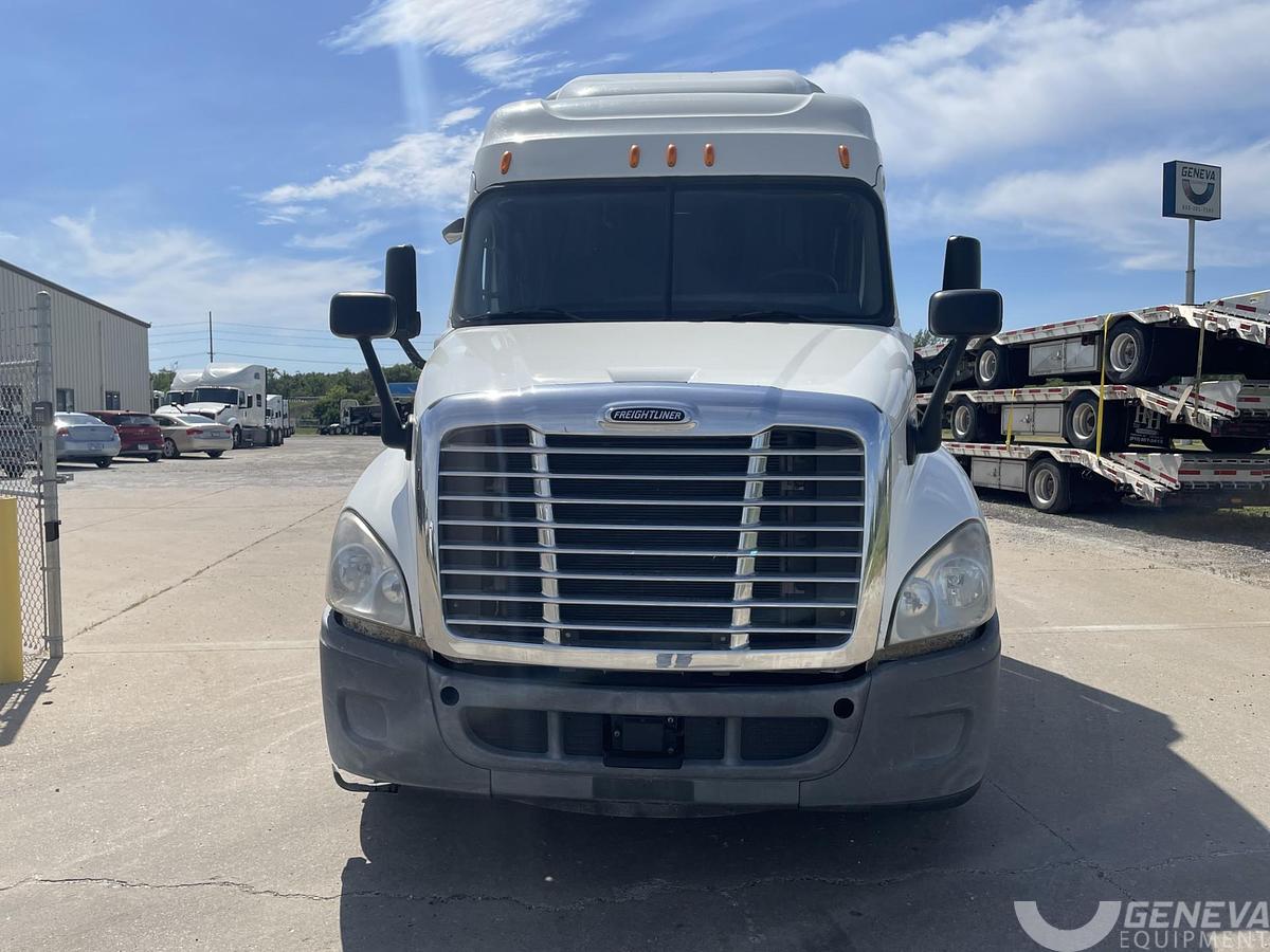Used 2014 Freightliner Cascadia