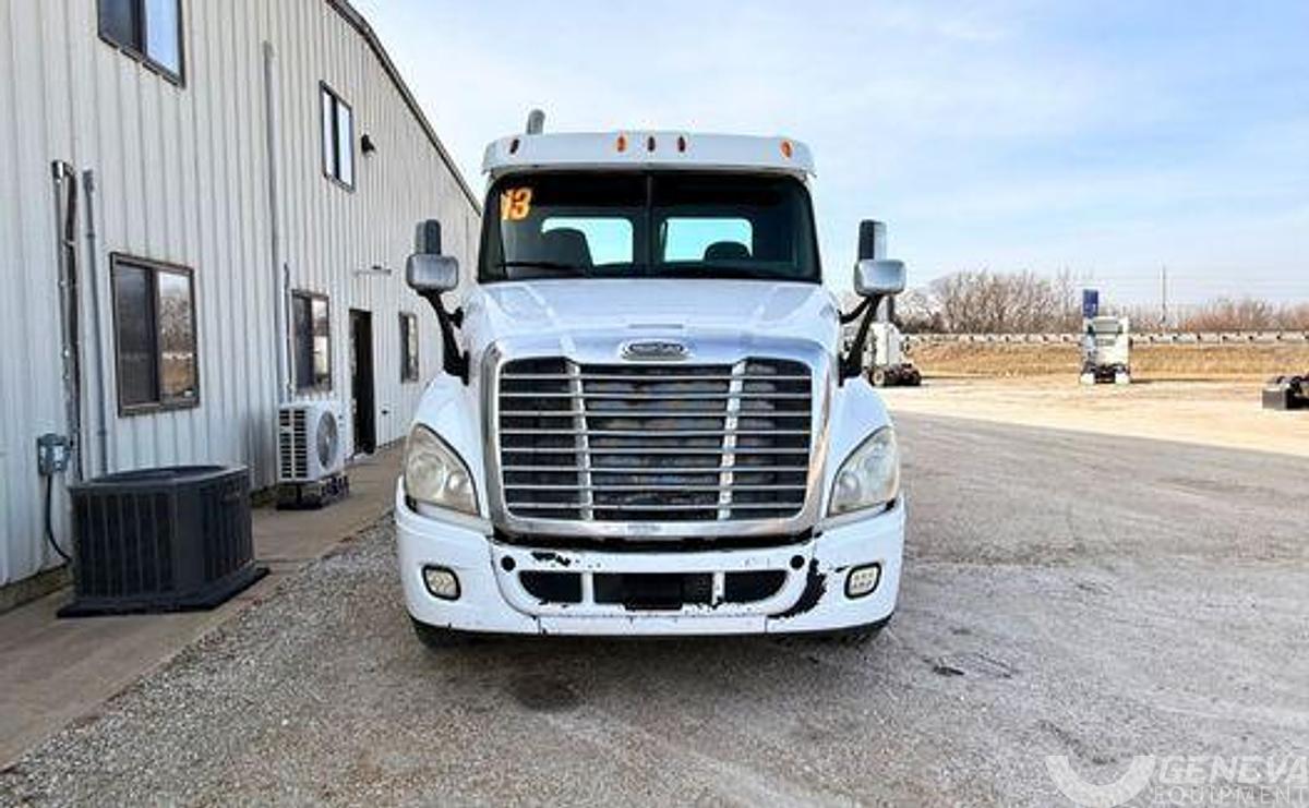 Used 2013 Freightliner Cascadia 125