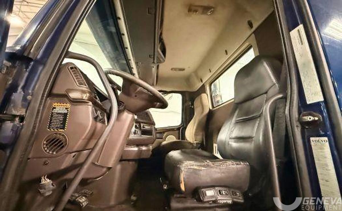 Used 2013 Volvo VNL64T300