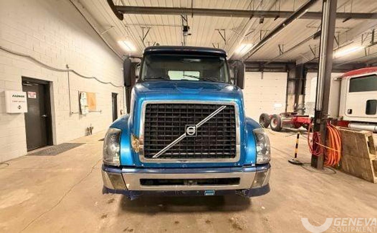 Used 2013 Volvo VNL64T300