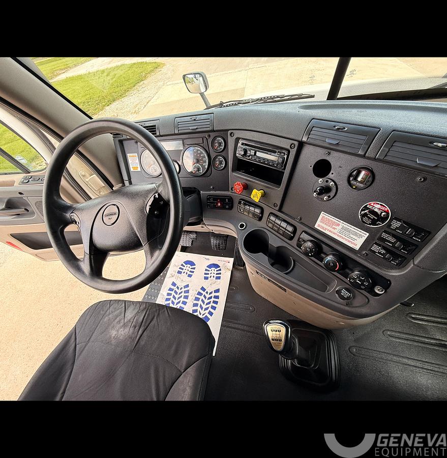 Used 2014 Freightliner Cascadia 125