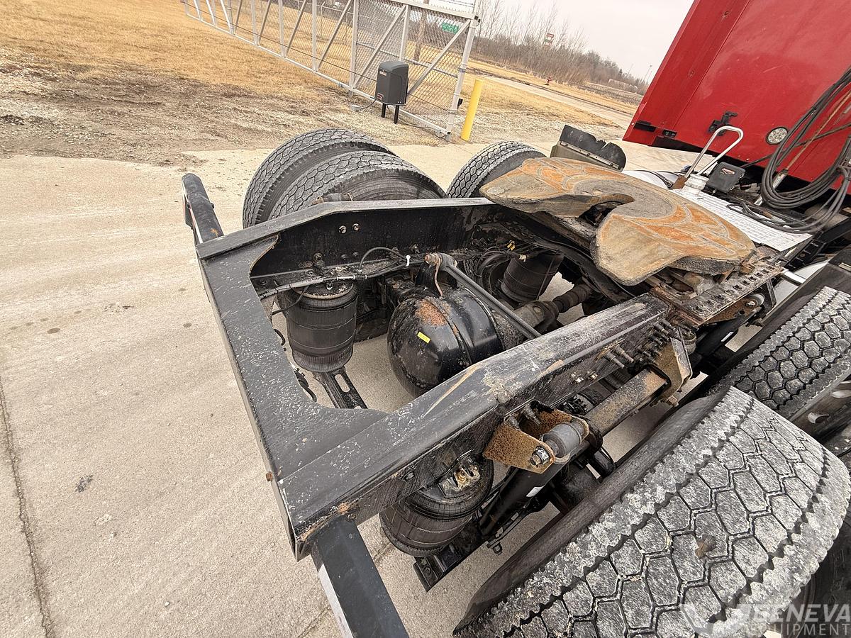 Used 2014 Mack Pinnacle CXU613