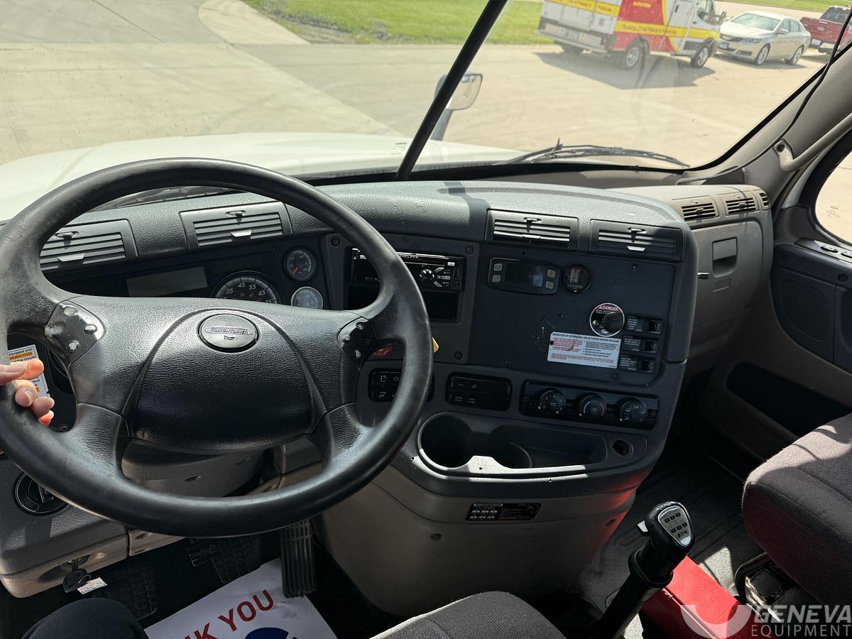 Used 2015 Freightliner Cascadia 125