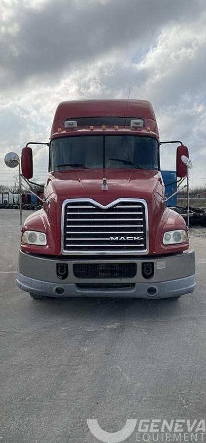 Used 2015 Mack CXU613
