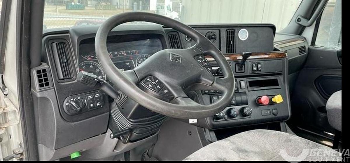 Used 2019 International LT625