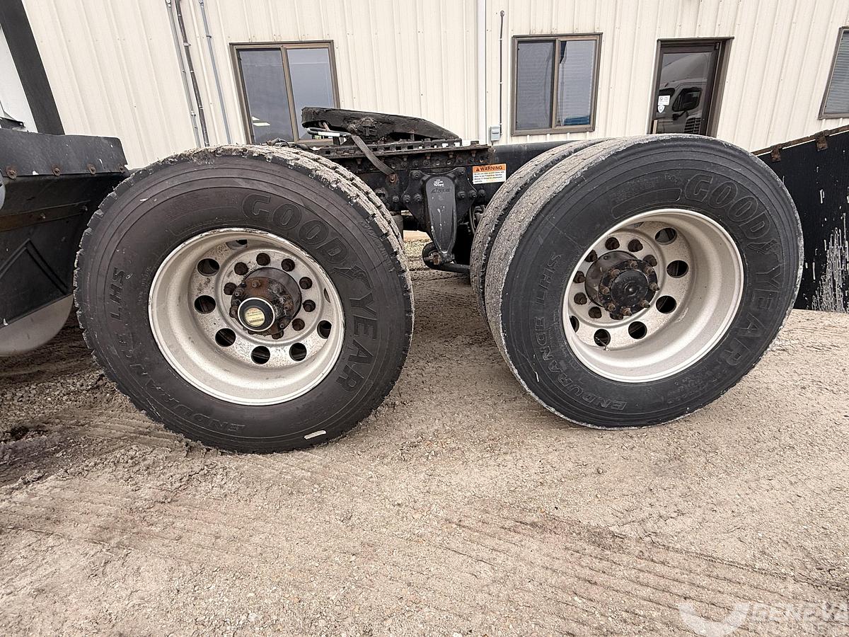 Used 2018 Freightliner Cascadia 113
