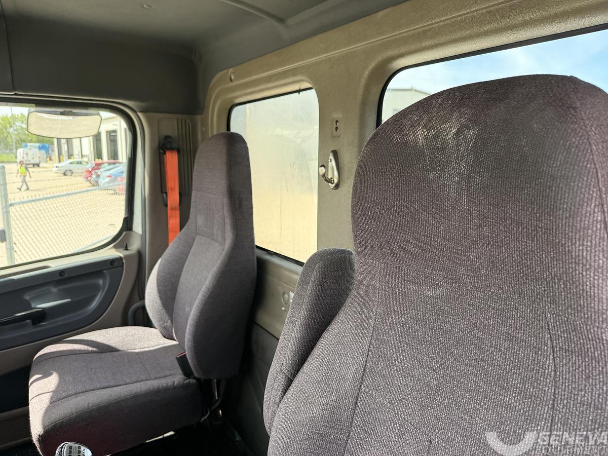 Used 2015 Freightliner Cascadia 125