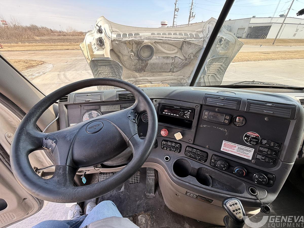 Used 2014 Freightliner Cascadia