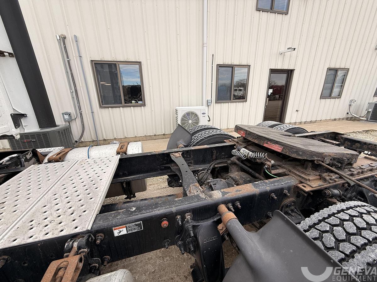 Used 2018 Freightliner Cascadia 113