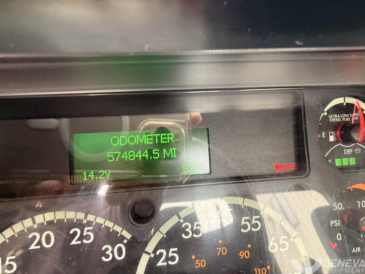 Used 2018 Freightliner Cascadia 113