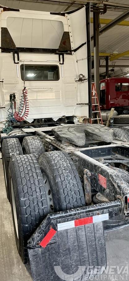 Used 2017 Volvo VNM200