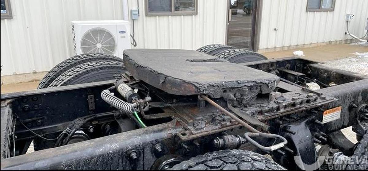 Used 2018 Freightliner Cascadia 113