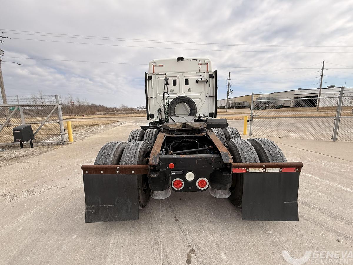 Used 2014 Freightliner Cascadia