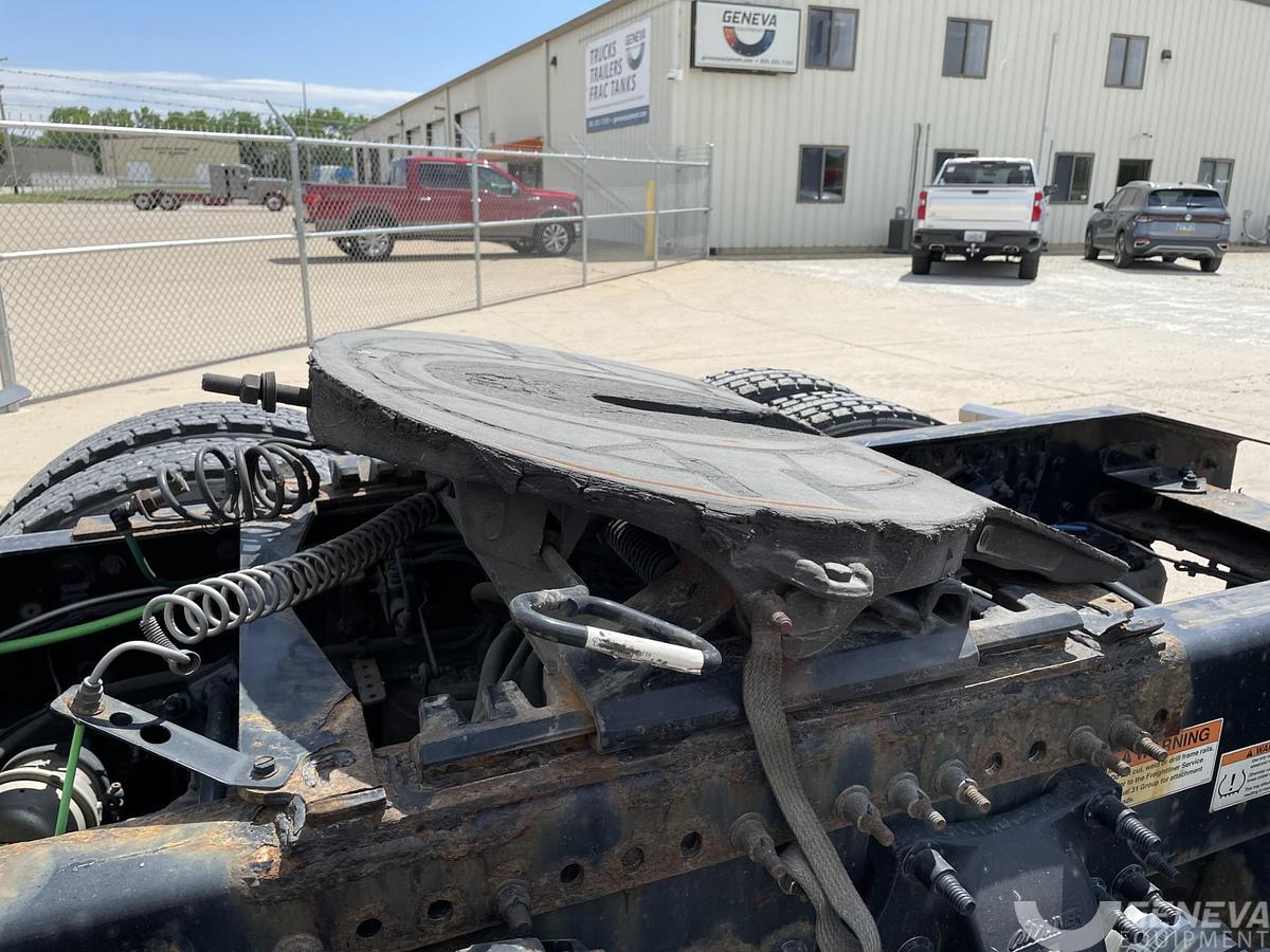 Used 2022 Freightliner Cascadia 126