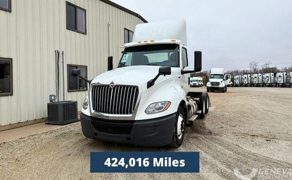 Used 2019 International LT625