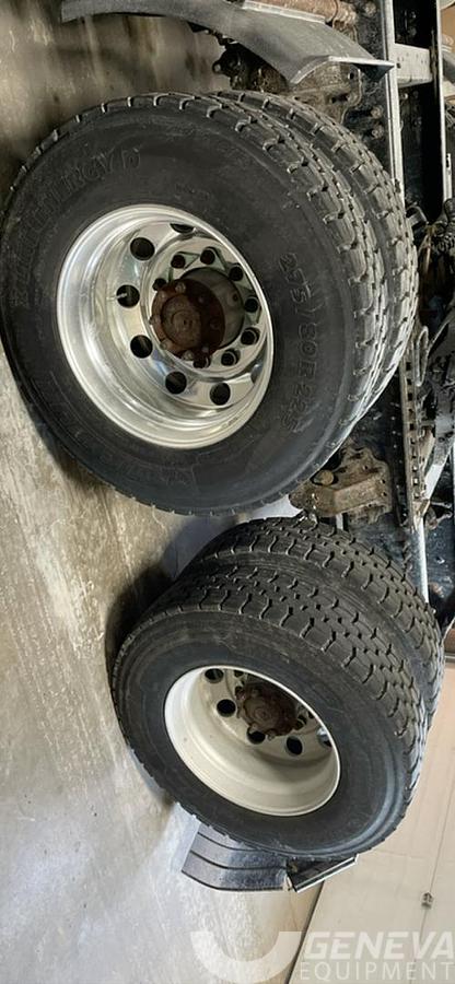 Used 2017 Volvo VNM200