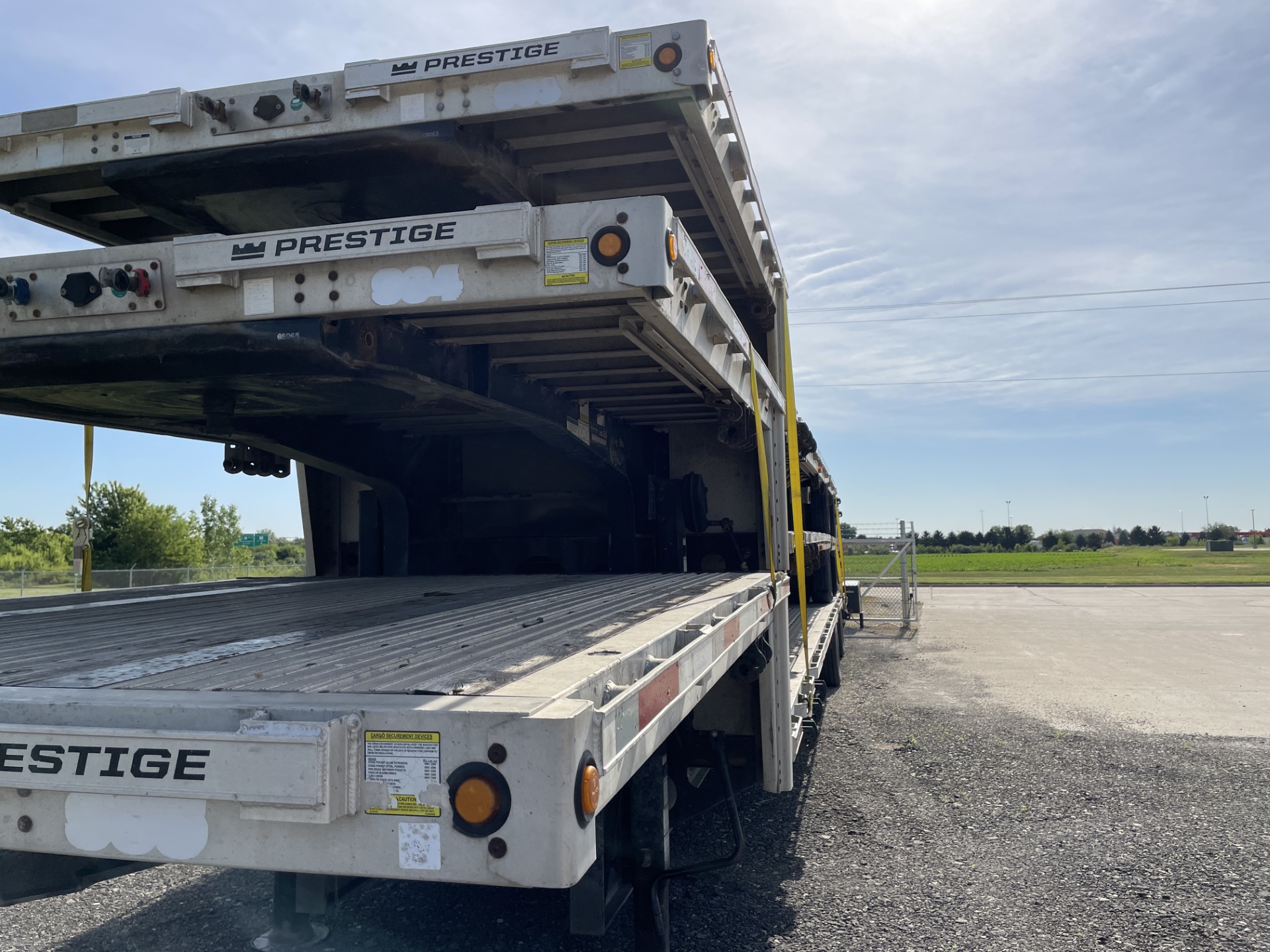 Used 2019 Prestige Trailers Renown Combo Flatbed Drop Deck