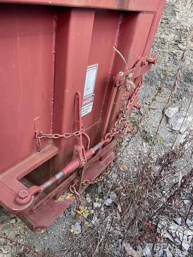 Used Rolling Lid Sealed Container (#BT31)