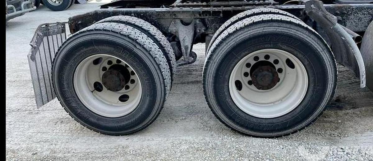 Used 2019 International LT625