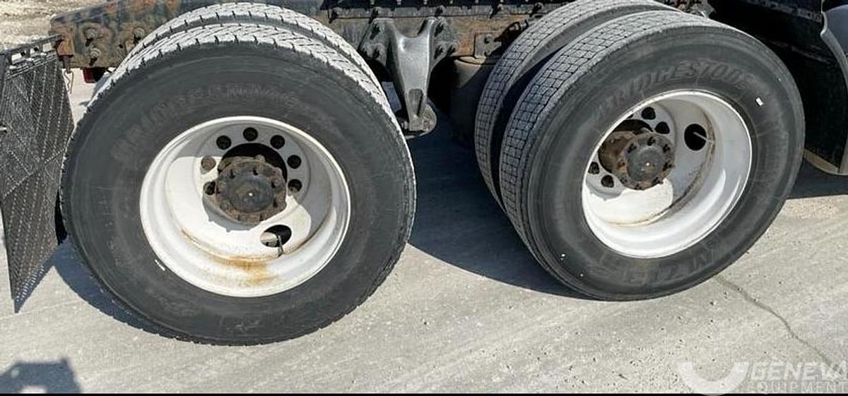 Used 2019 International LT625