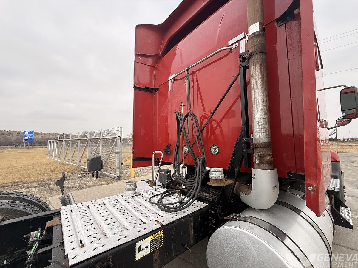 Used 2014 Mack Pinnacle CXU613