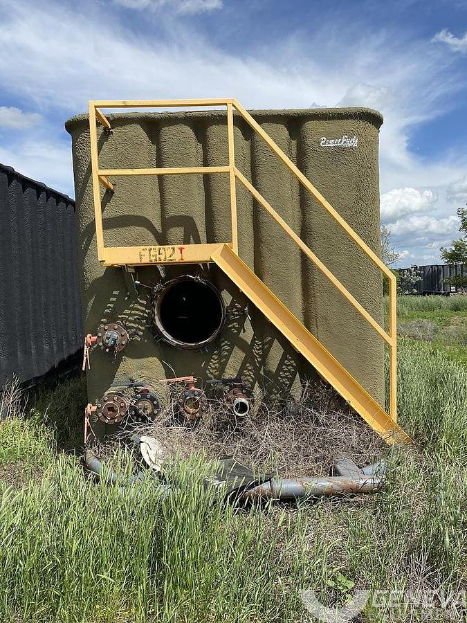 Used Insulated Flat Top Dragon Frac Tank (#F692)