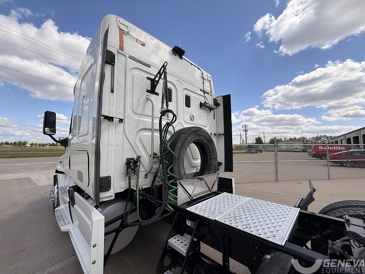 Used 2014 Freightliner Cascadia 125