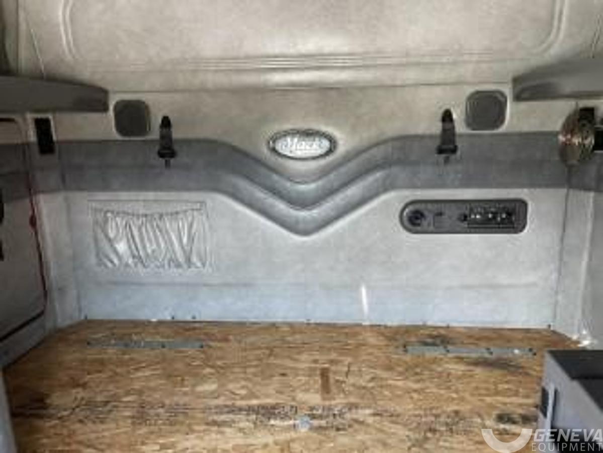 Used 2015 Mack CXU613