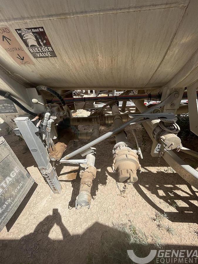 Used 2015 Refurbished Vantage Crude Oil Tanker Trailer