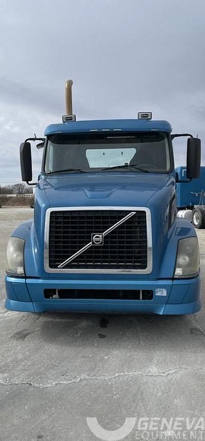 Used 2014 Volvo VNL300