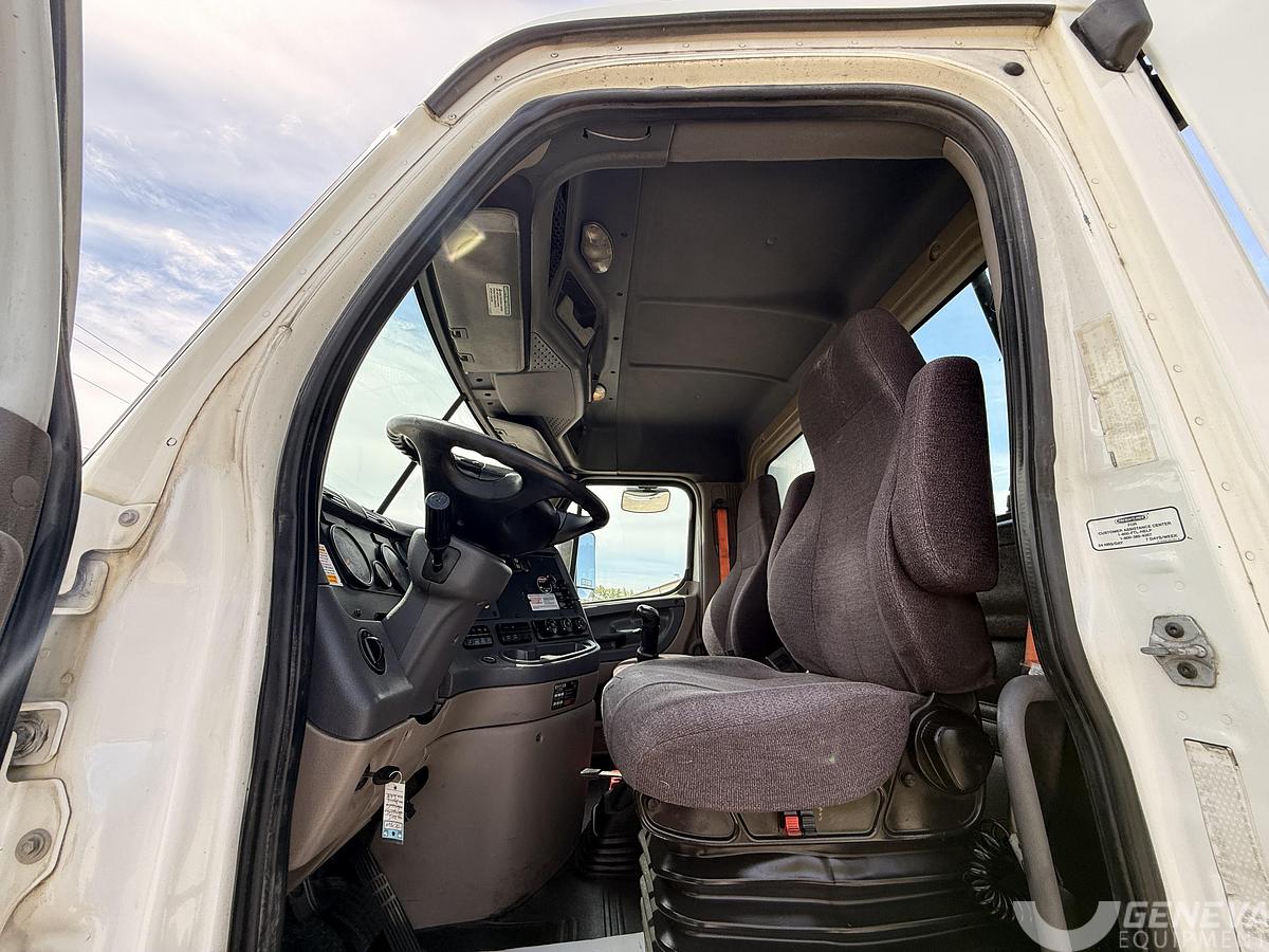 Used 2015 Freightliner Cascadia 125