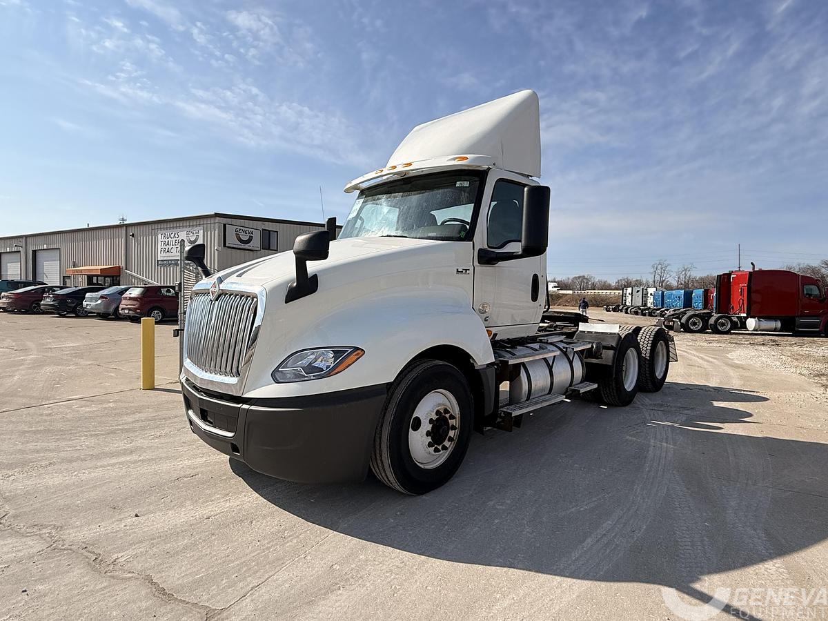 Used 2019 International LT625