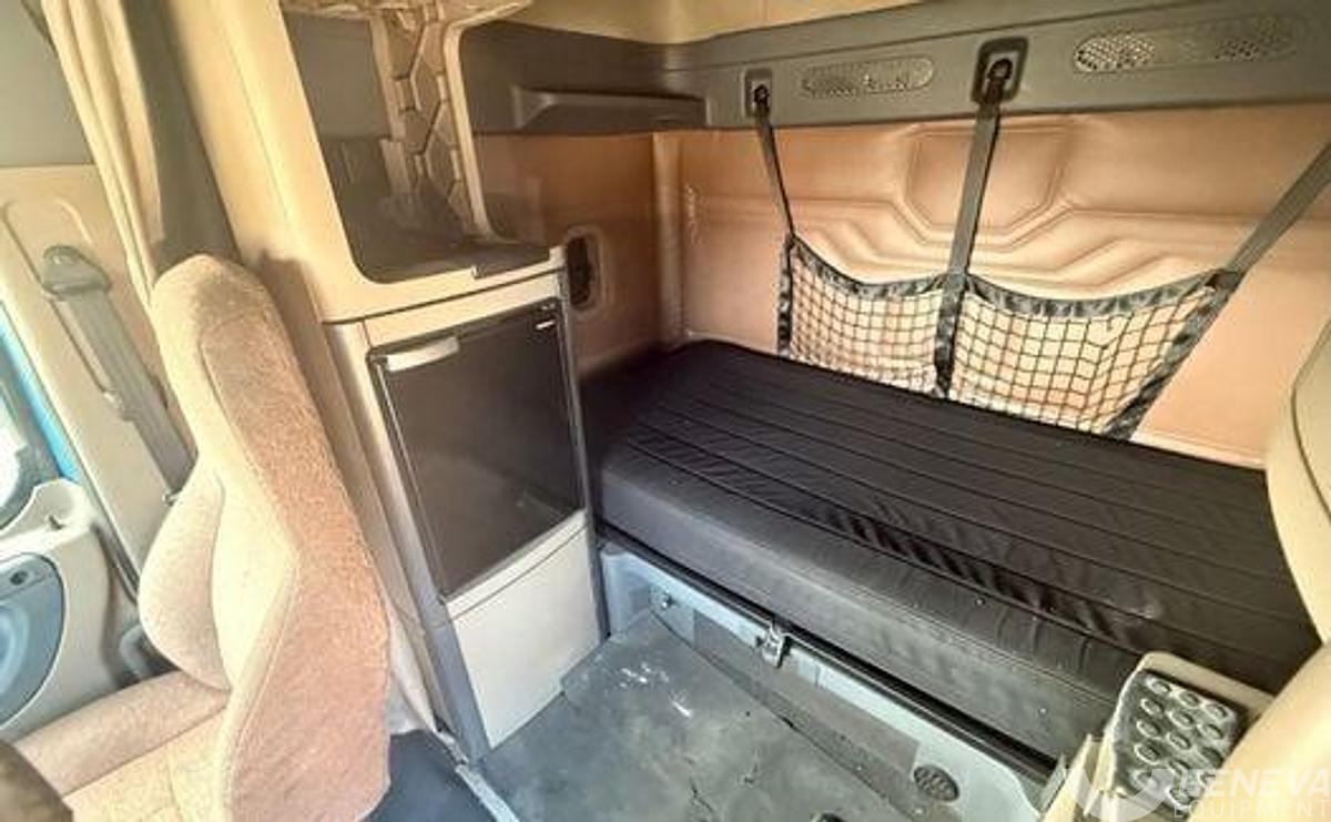 Used 2016 Freightliner CA 125 (TK7609)