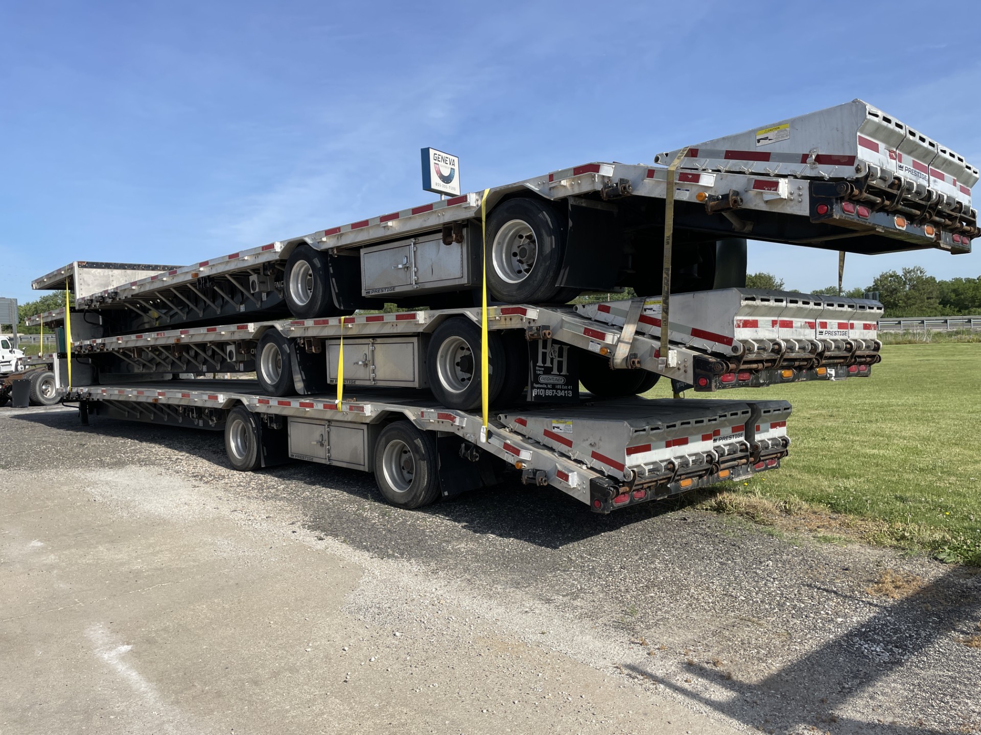 Used 2019 Prestige Trailers Renown Combo Flatbed Drop Deck