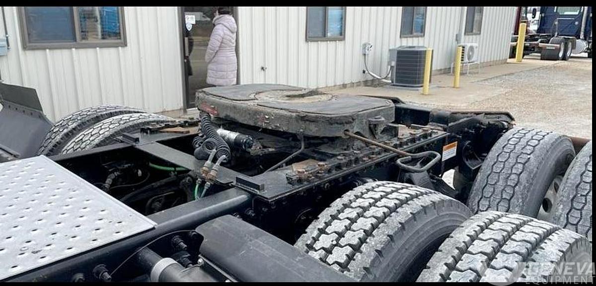 Used 2014 Freightliner Cascadia