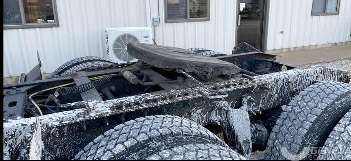 Used 2020 International LT625