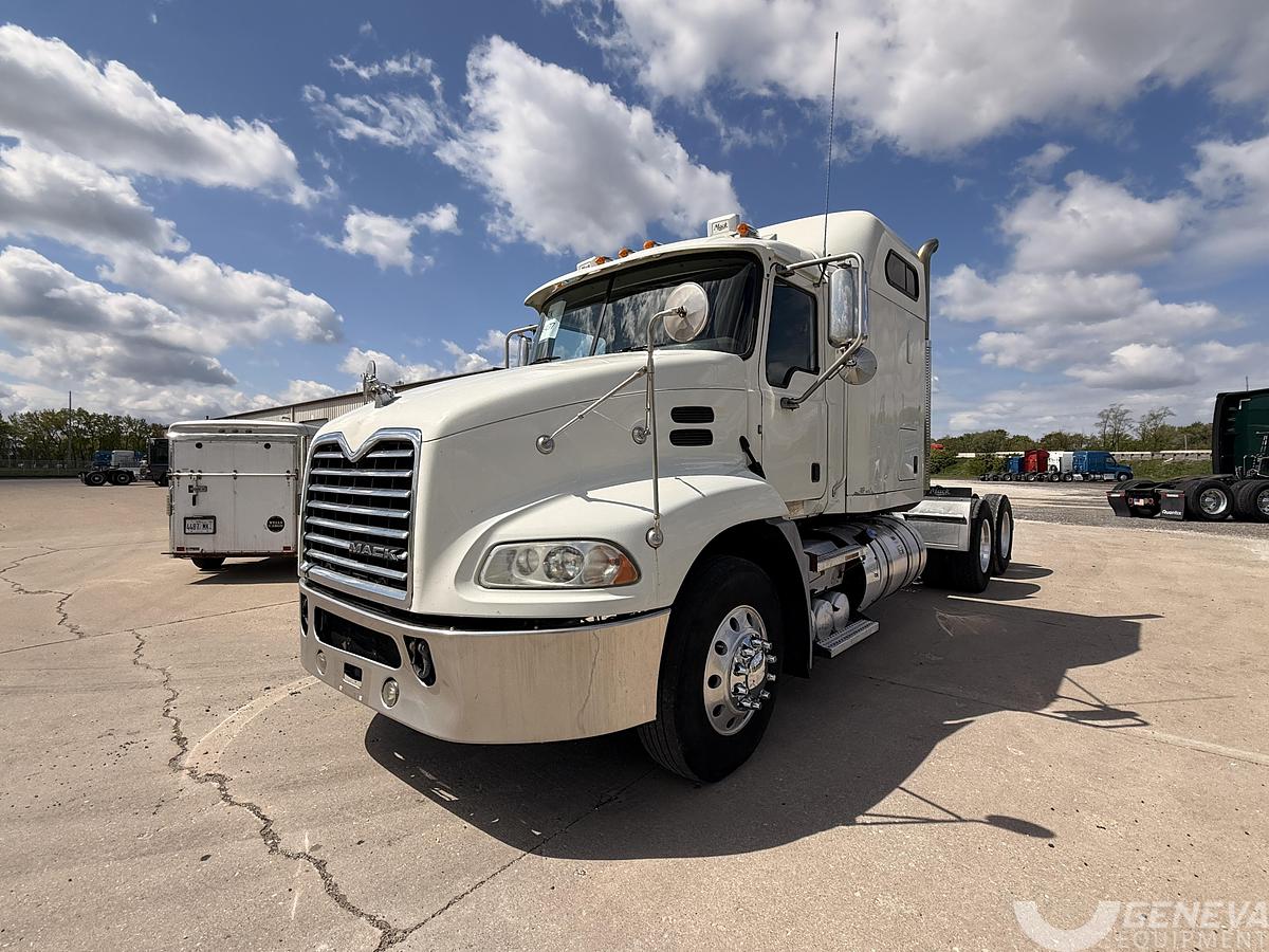 Used 2017 Mack CXU613