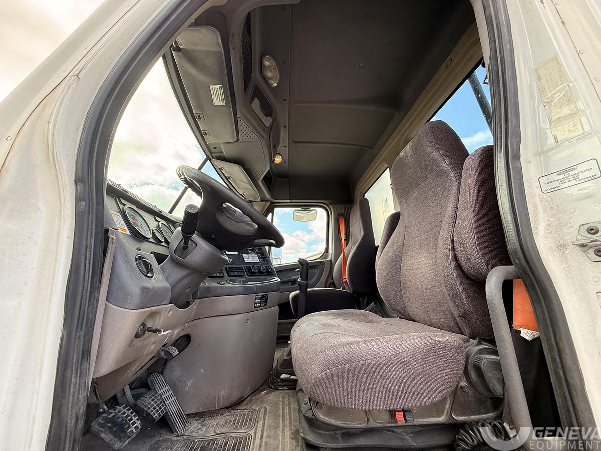 Used 2015 Freightliner Cascadia