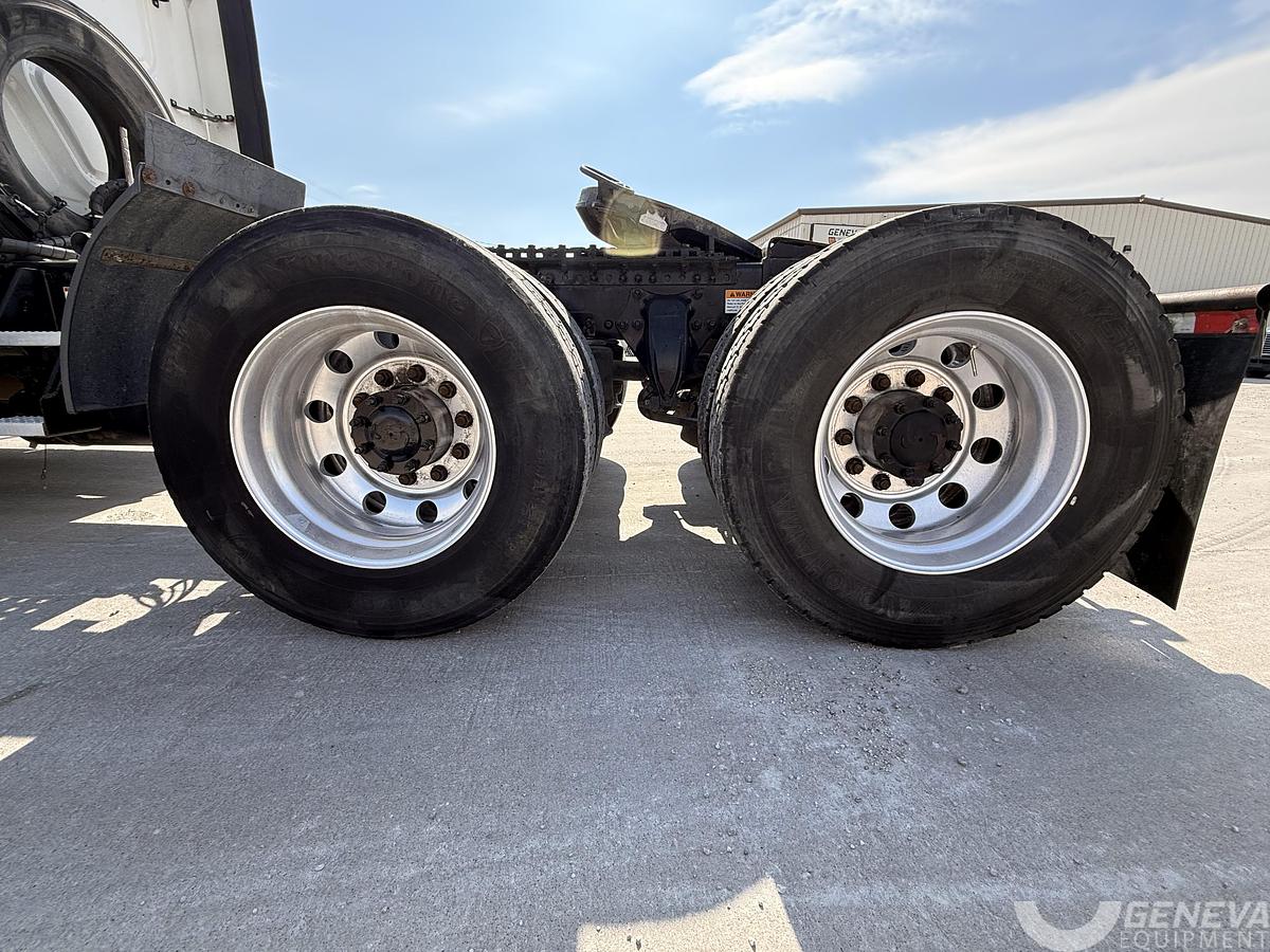 Used 2014 Freightliner Cascadia
