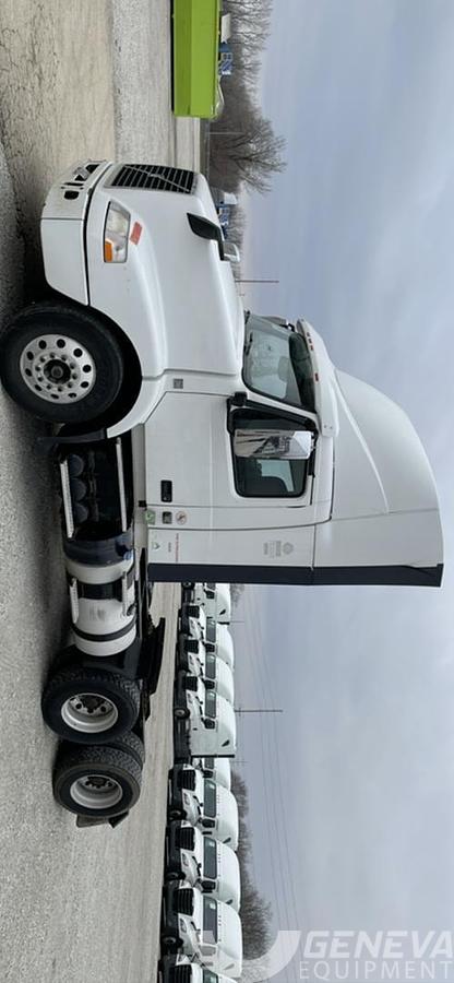 Used 2017 Volvo VNM200