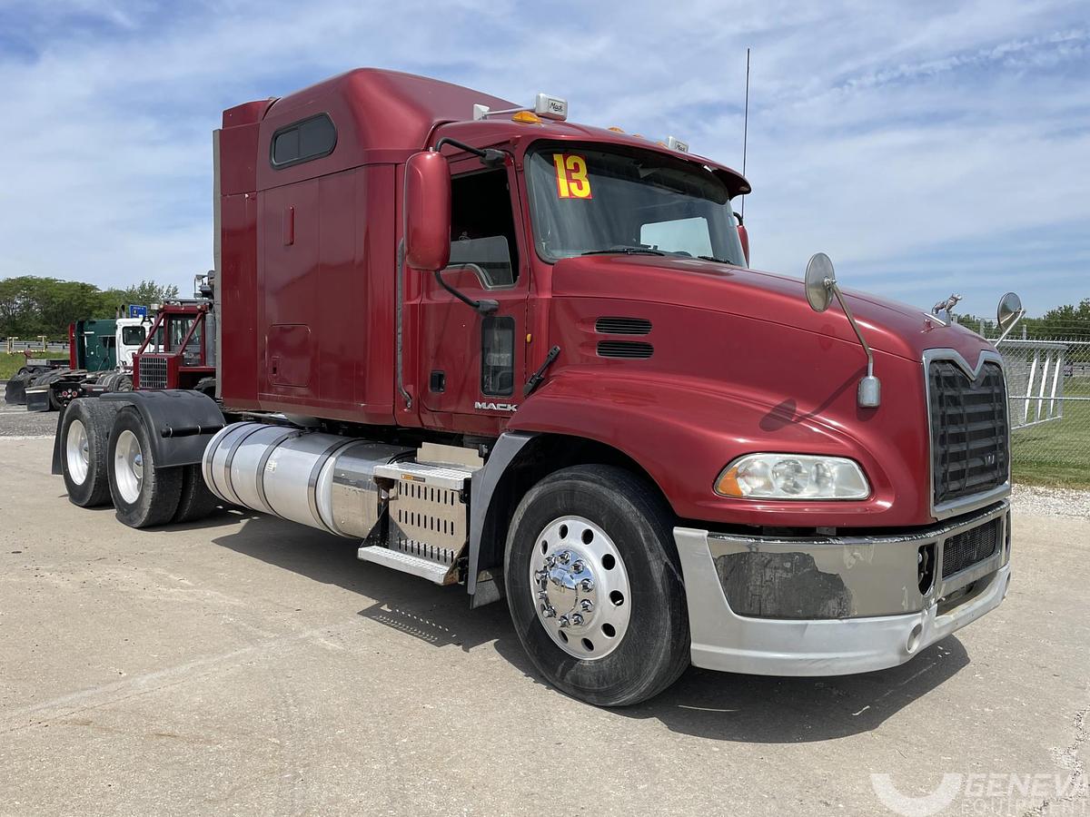 Used 2013 Mack CXU613