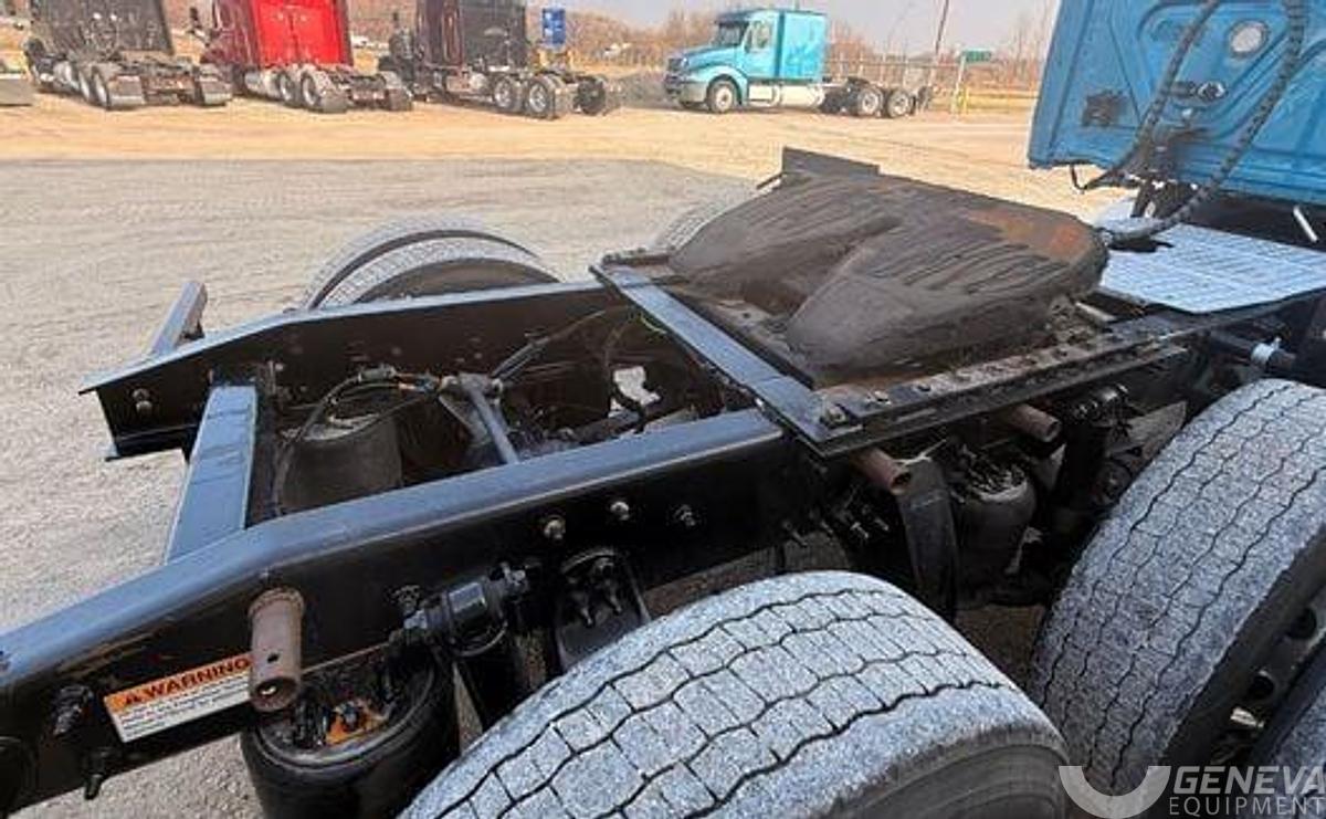 Used 2016 Freightliner CA 125 (TK7609)