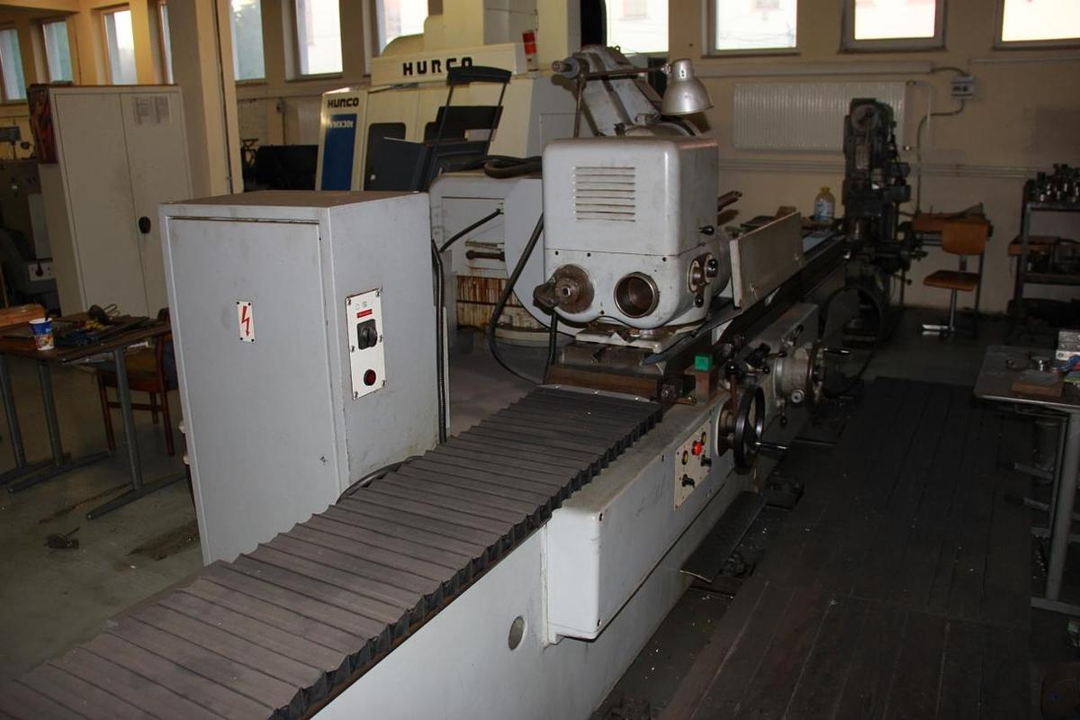 Used VEB SU315 cylindrical grinder