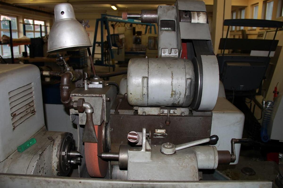 VEB SU315 cylindrical grinder